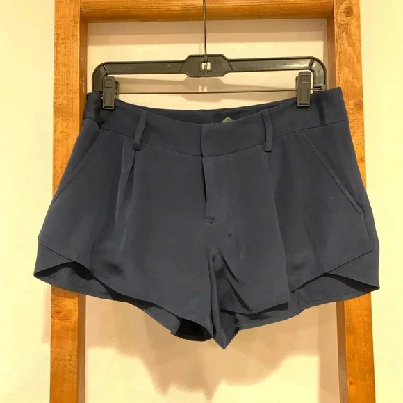 ALICE + OLIVIA NWT Navy Silk Butterfly Shorts 6 - Picture 6 of 10